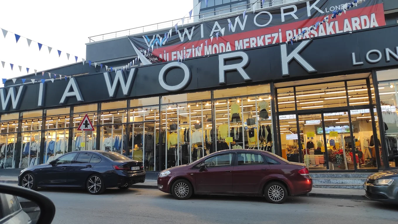 Wiawork London Giyim