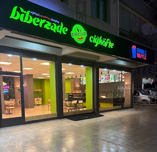 Biberzade Çiğ Köfte ve Waffle